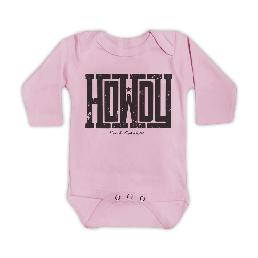 A western infant pink colored long sleeve onesie with the word Howdy on the front. A great trendy onesie romper bodysuit for western wear, ranch wear, rodeo wear for any li'l cowboy or cowgirl.